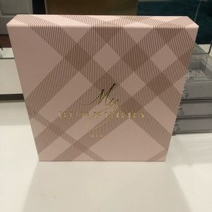 Burberry blush new set big  size already sold